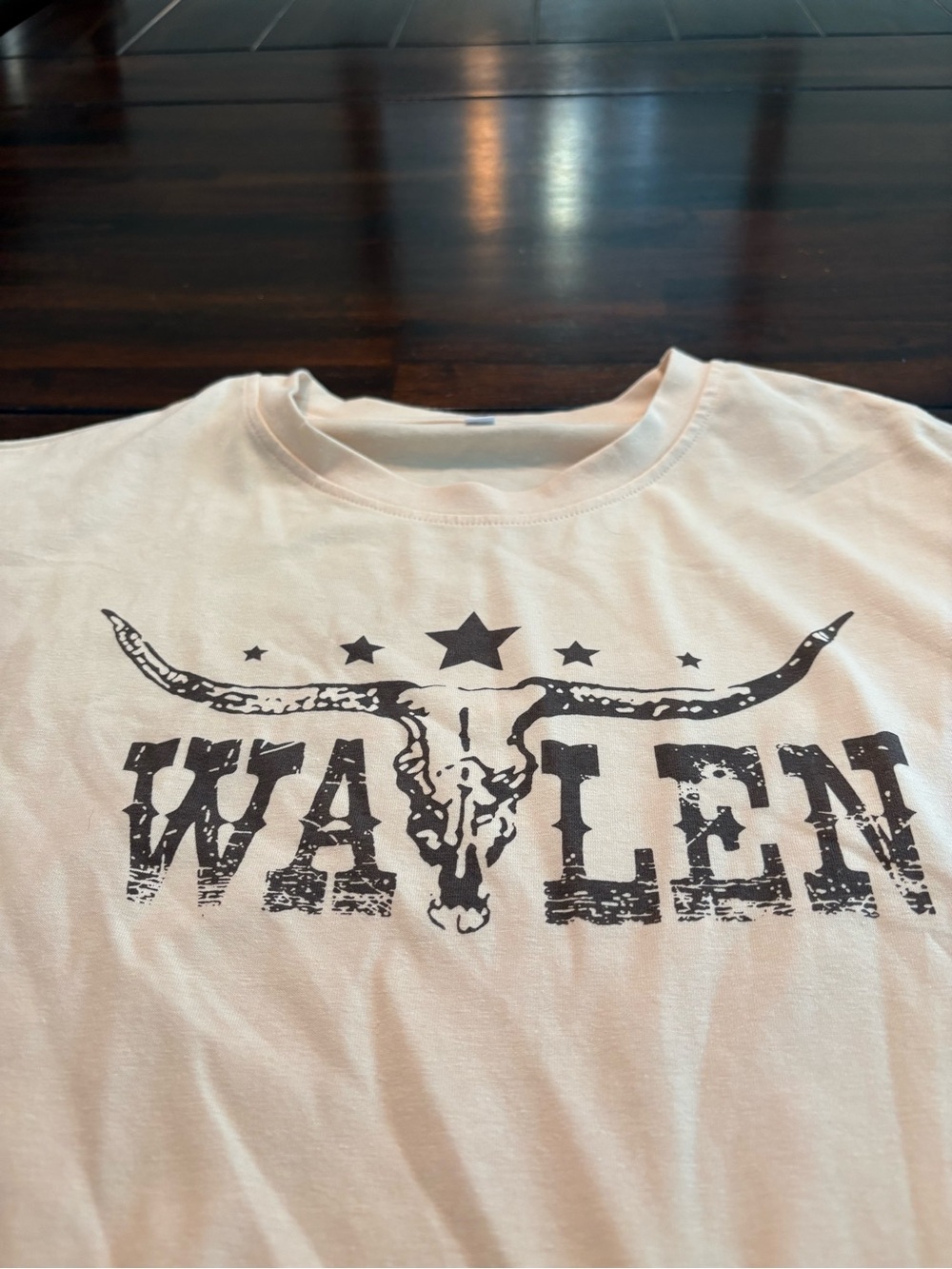 Morgan Wallen Graphic Tee, size Men’s S/Women’s M